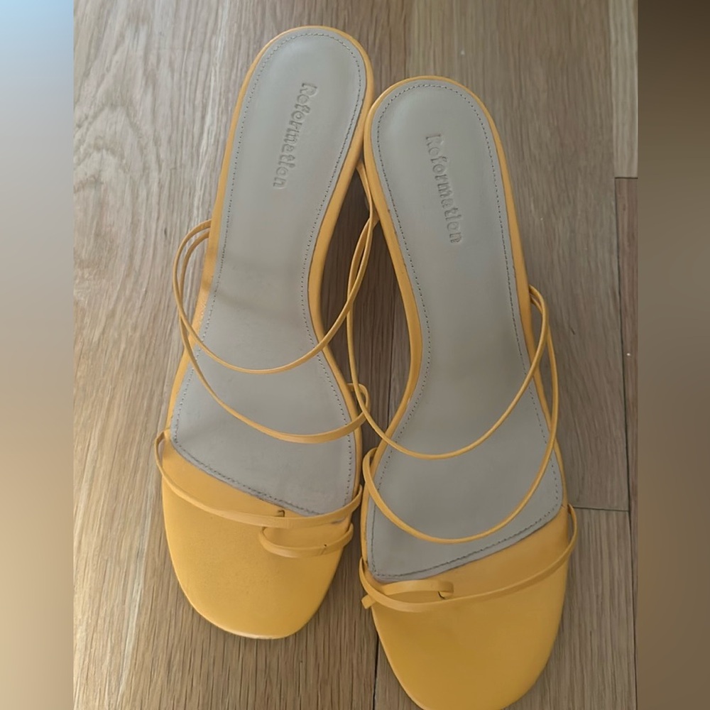 Strappy reformation sandal (worn once)